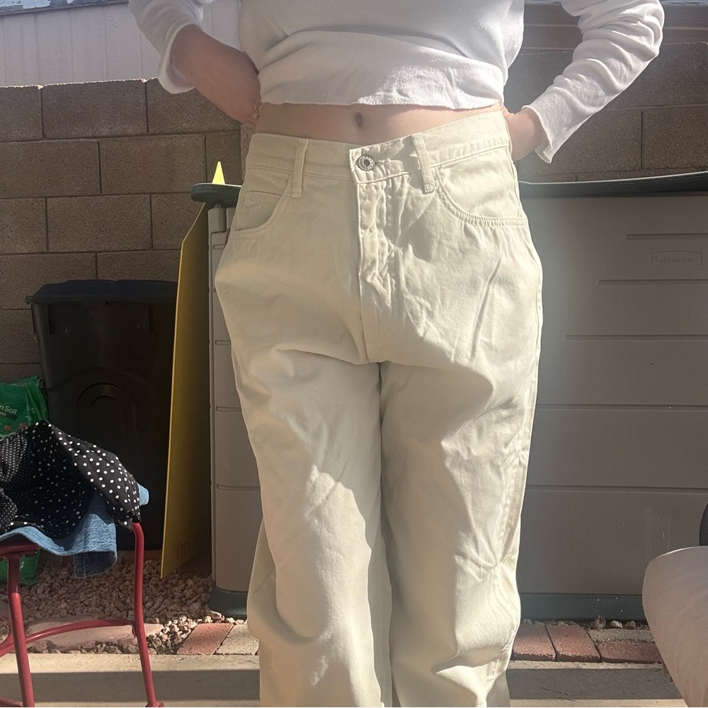 Guess Women's Light Cream Boyfriend Jeans